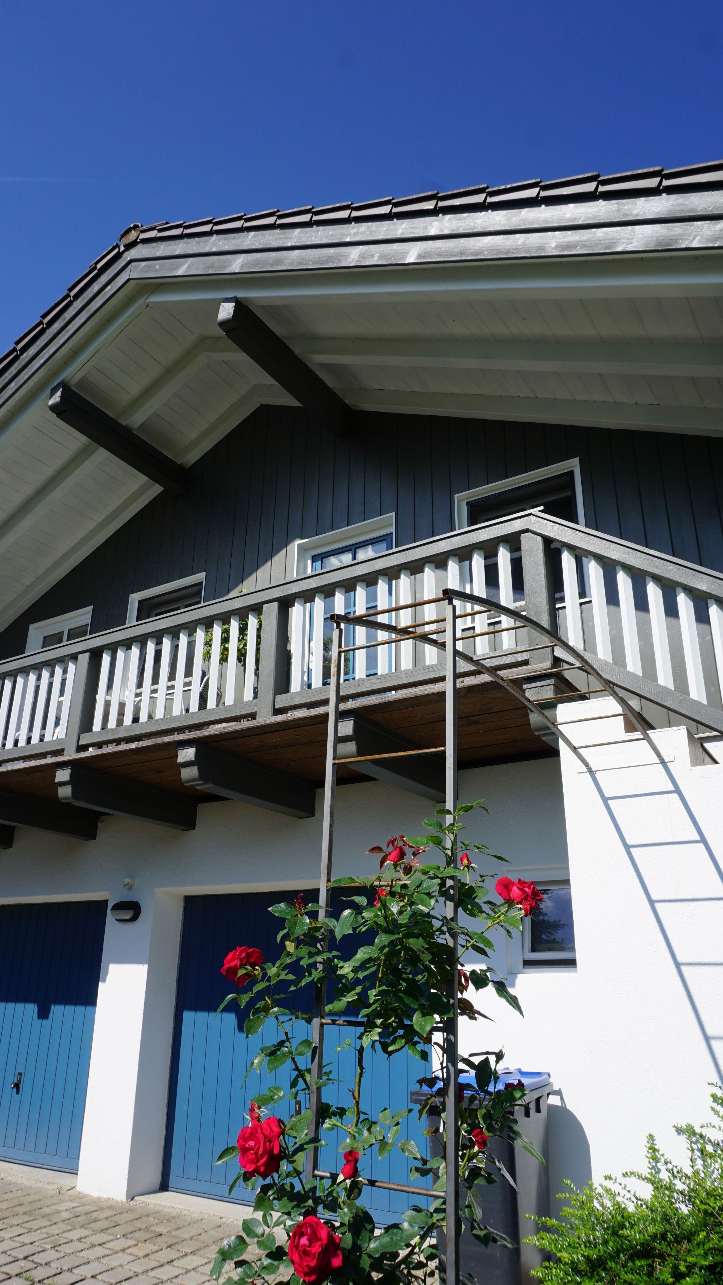 Ferienwohnung graublau mit sonniger Ostseite