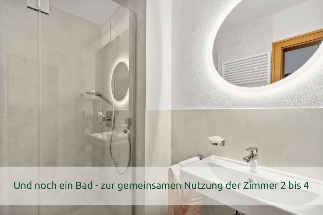 Und noch ein Bad - zur gemeinsamen Nutzung für die Zimmer 2 bis 4