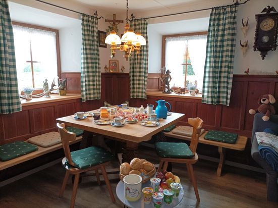 Aufenthaltsraum mit Frühstück