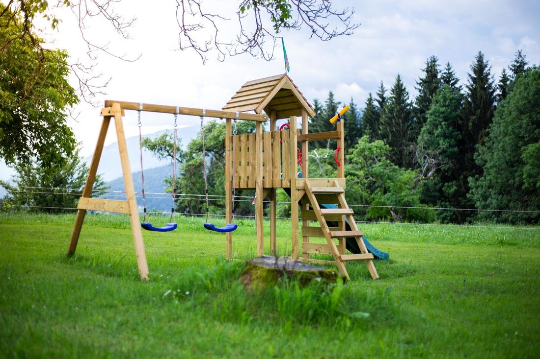 Viel Platz und Spielmöglichkeiten für die Kinder