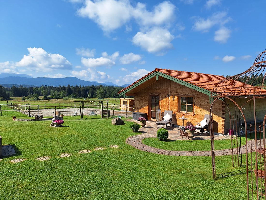 Terrasse mit Rollliegen