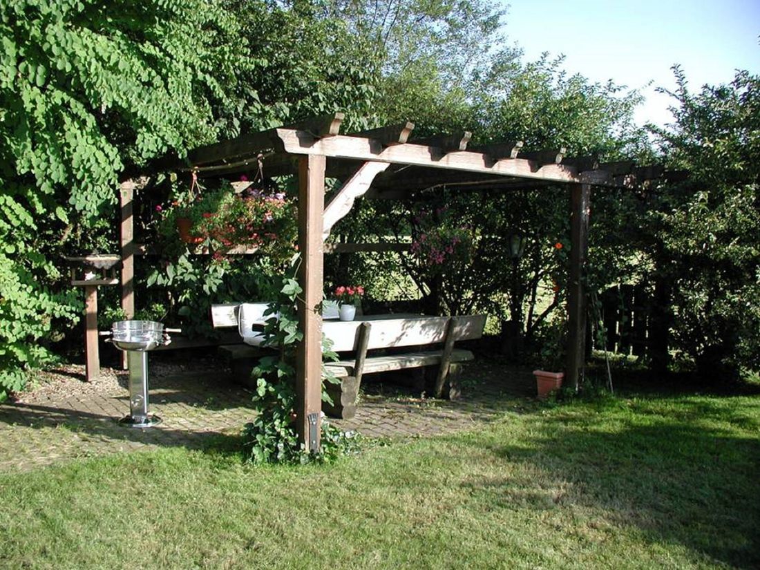 Freisitz mit Grillplatz