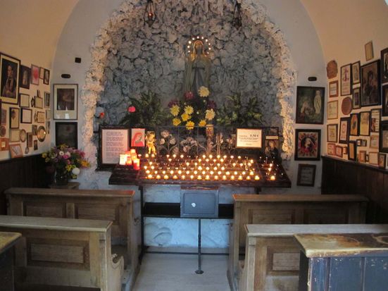 lourdeskapelle_innen_01