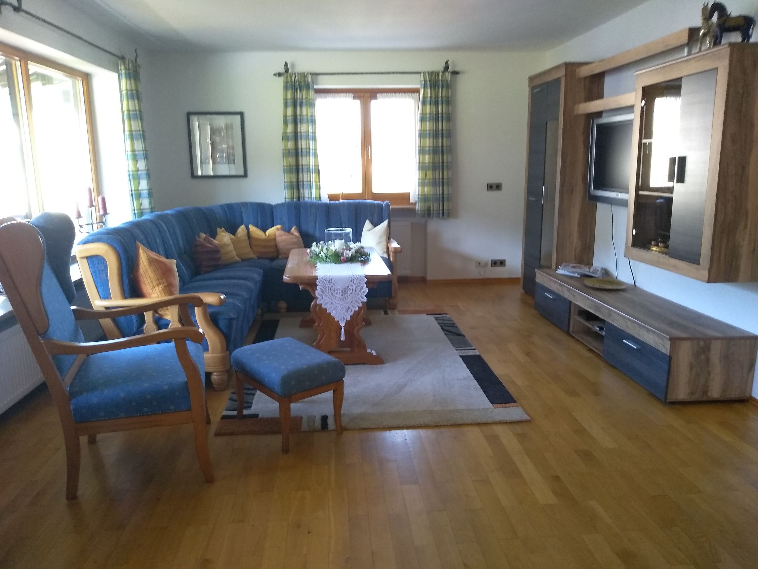 Ihr gemütliches helles Wohnzimmer