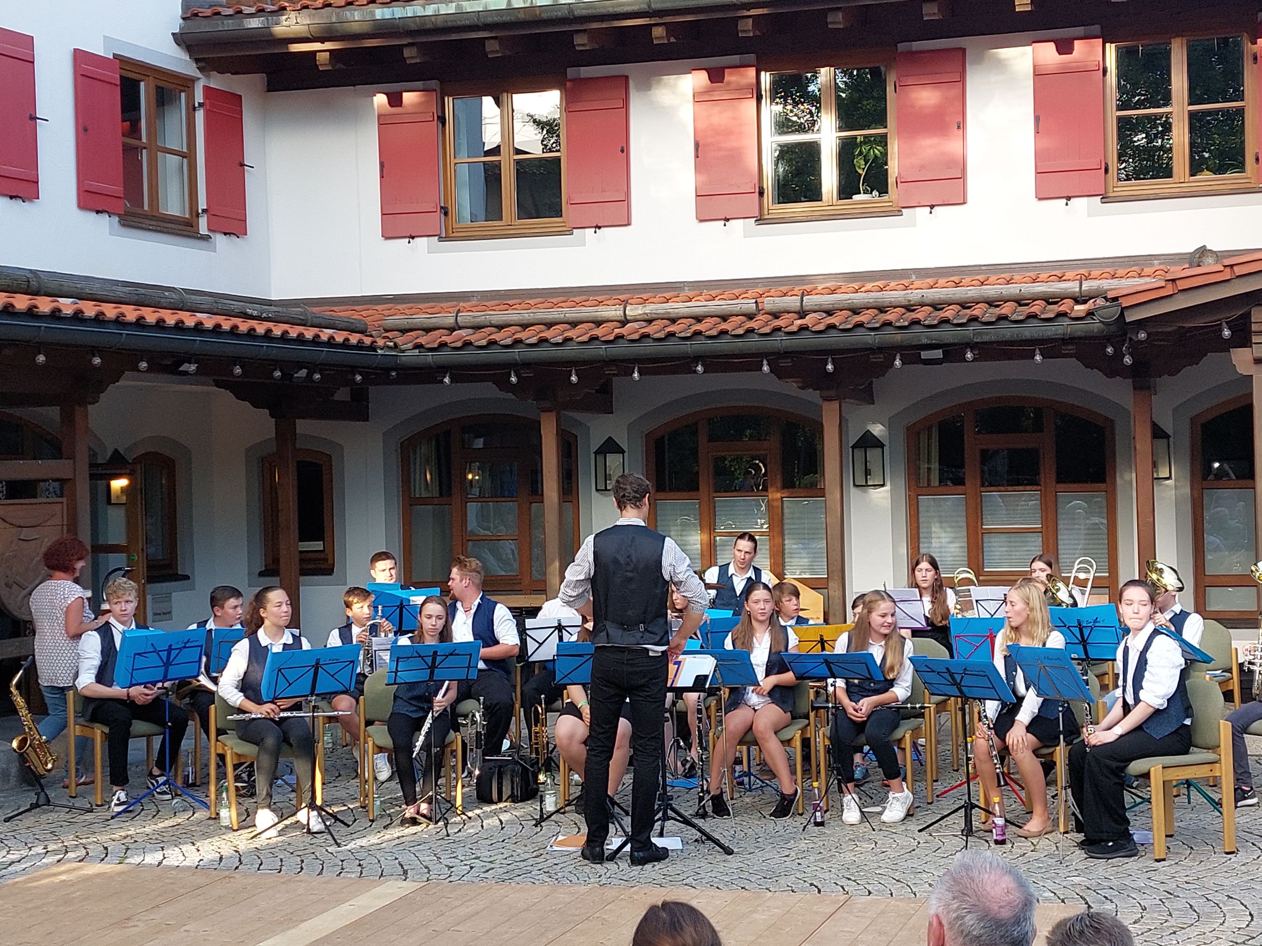 musikalischer-sommerabend-13072022-jugendkapelle-und-gtev-siegsdorf-havel-ok-2_1