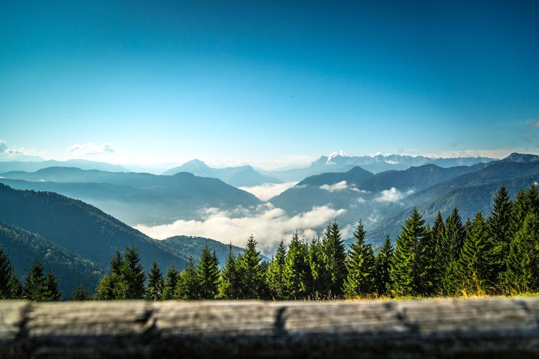 Aussicht in die Berge von der Hochalm aus
